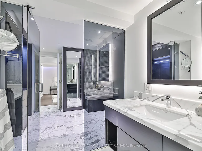 43 Hanna Ave #441 — Photo 31