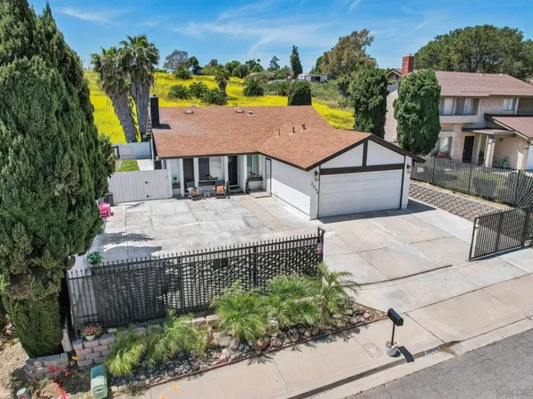 2044 Siegle Dr, Lemon Grove, CA 91945