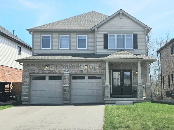 9302 White Oak Ave, Niagara Falls, ON L2G 0E9