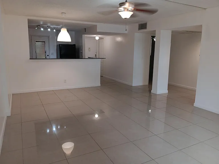 NW 68th Ave — Photo 11