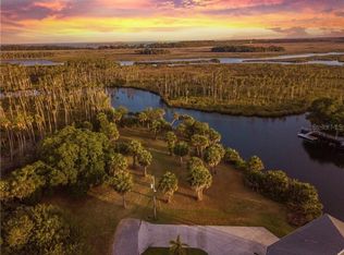 Porpoise St, Weeki wachee, FL 34607