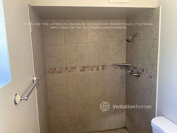 4th image of 2125 W Chicago St