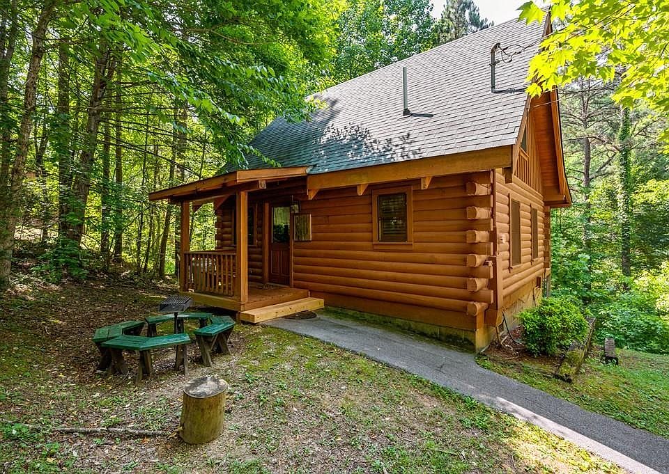 1st image of 2914 Lightfoot Way