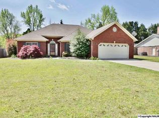 2017 Duncansby Dr SW, Decatur, AL 35603