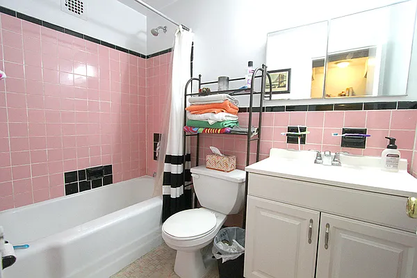 Rented by City Heights Realty | media 32