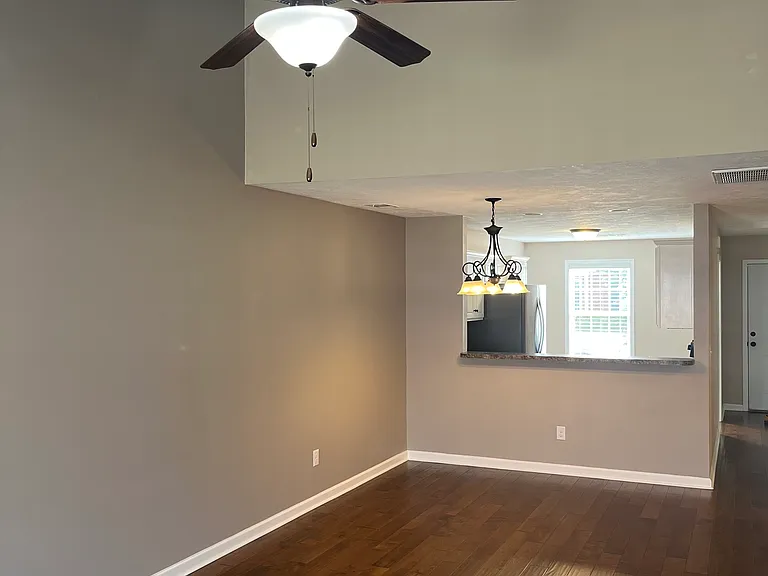 110 Satomi Way — Photo 20