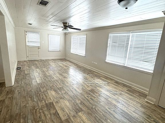 5th image of 2031 Bayou Blue Rd