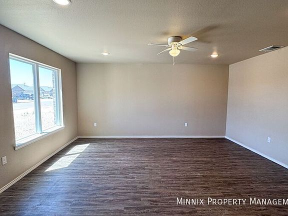 4th image of 2504 N Avenue O