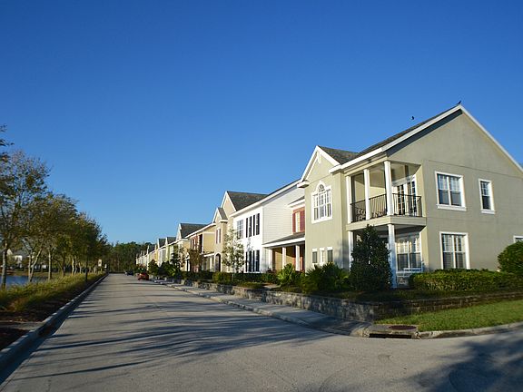 Exterior Street and Lake Vie