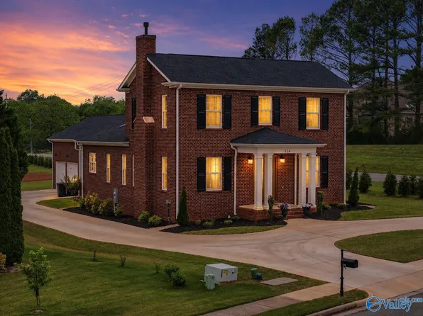 124 Kinsale Dr, Madison, AL 35757