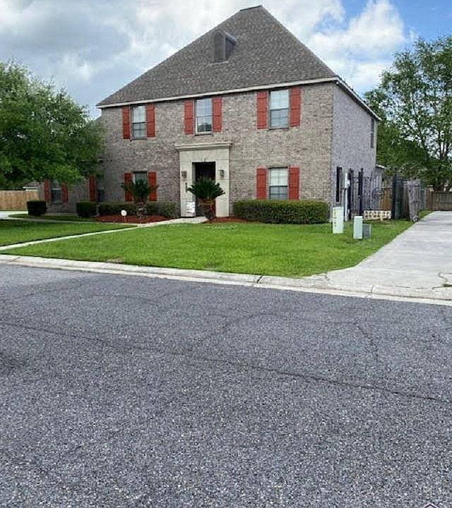 1st image of 37218 Remington Park Ave