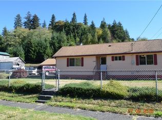 1245 Larch St, Raymond, WA 98577