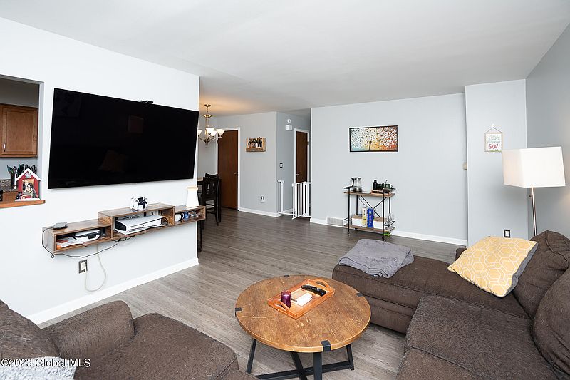4th image of 65 Velina Drive