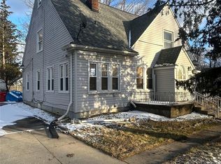 21130 Seminole St, Southfield, MI 48033