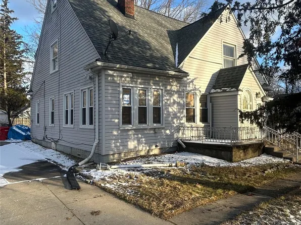 21130 Seminole St, Southfield, MI 48033