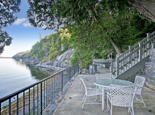 1490 Arnold Bay Rd, Panton, VT 05491