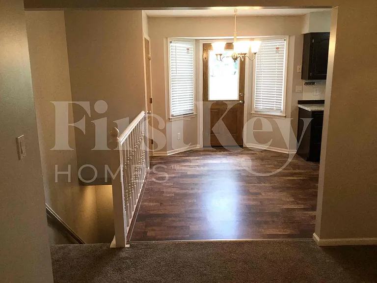 1405 Andrea Dr — Photo 5