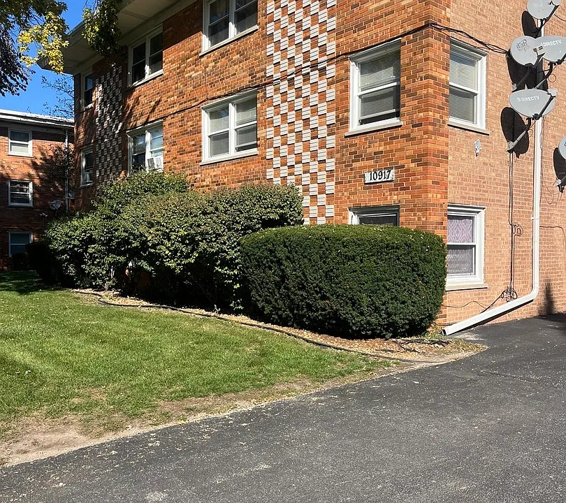 10917 S Lloyd Dr #5