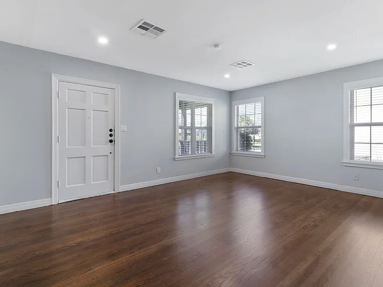 3557 Winston Rd — Photo 4