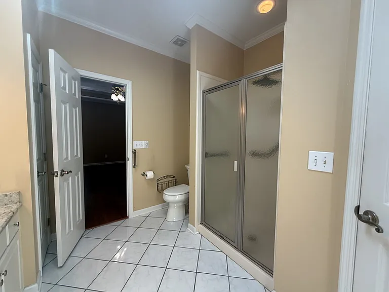 134 Canterbury Dr — Photo 13