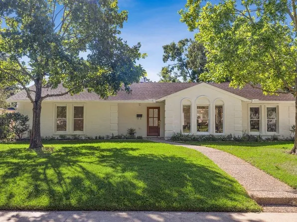 10027 Longmont Drive, Houston, TX 77042