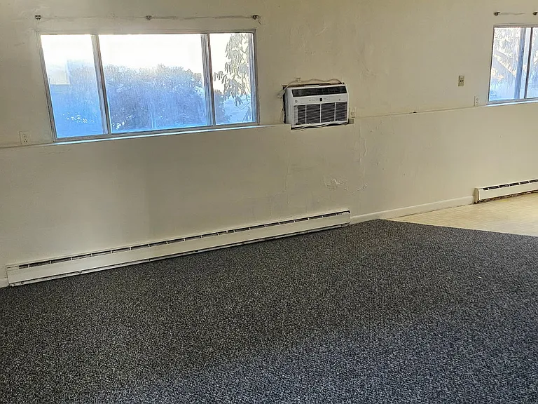 6 Colbert Ave #4 — Photo 5