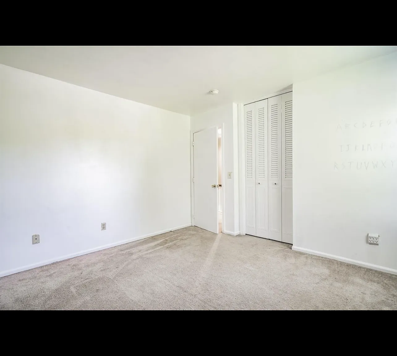 5 bed, 2112 sqft, $2,500 — Photo 4