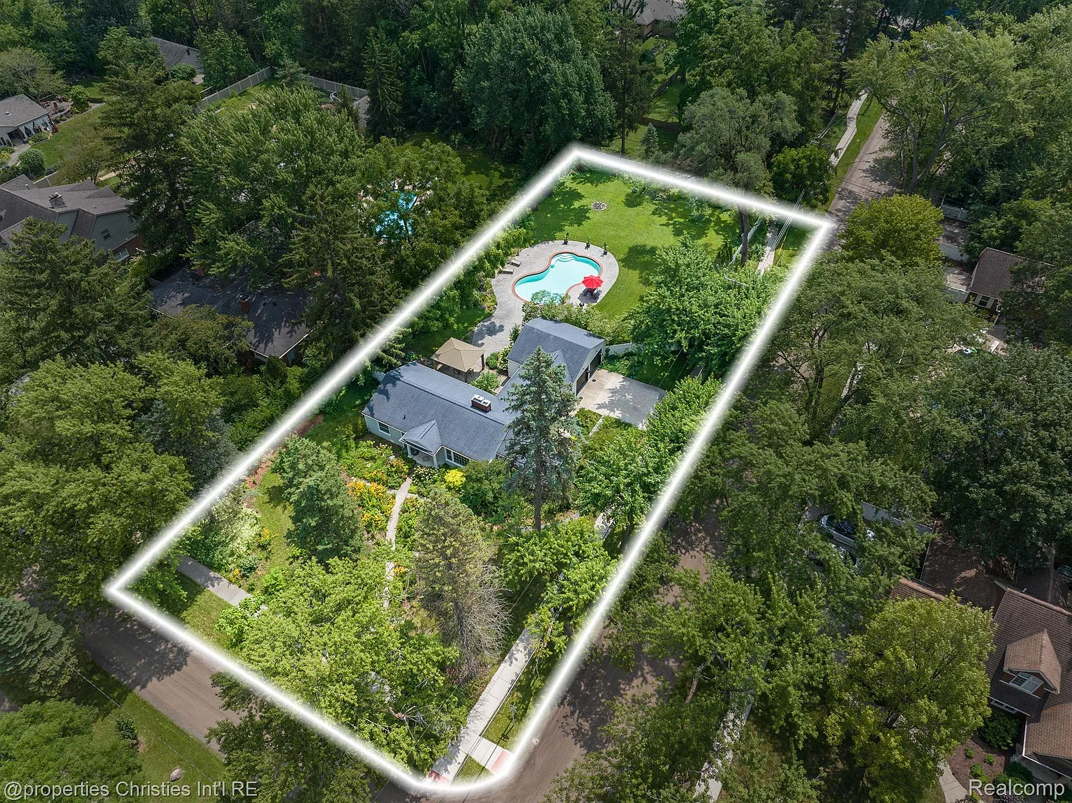 325 Mount Vernon Blvd photo 1