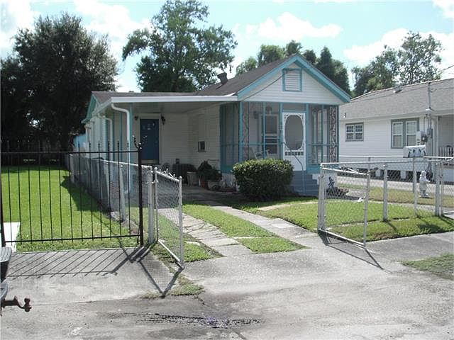 1st image of 530 Wagner St