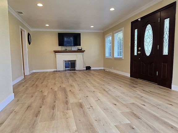 4th image of 1303 S 8th Ave #1