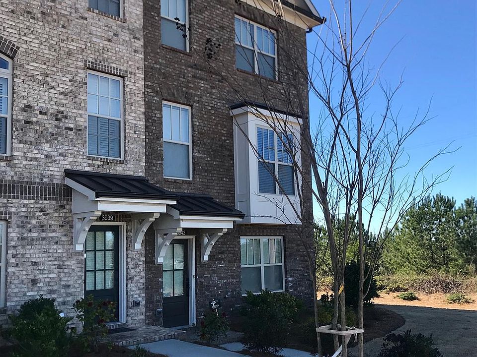 2nd image of 3943 Faircrest Walk