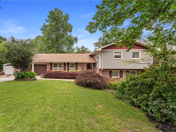 212 Redwood Ct, Auburn, AL 36830