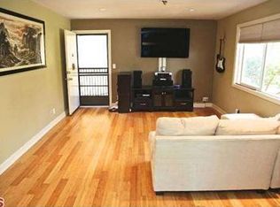 720 Meyer Ln APT 111, Redondo Beach, CA 90278
