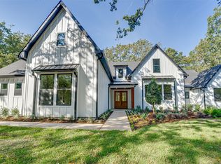 429 Wood Creek Dr, Greenville, TX 75402