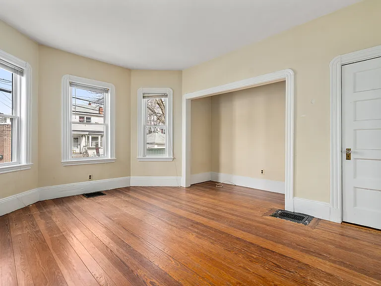 99 Beech St #1 — Photo 2
