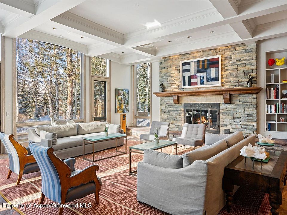 1st image of 645 Willoughby Way