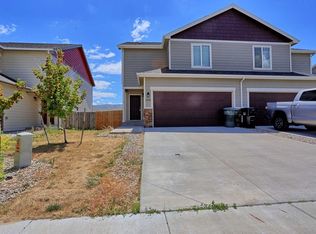 6909 Umpqua River Rd, Casper, WY 82604