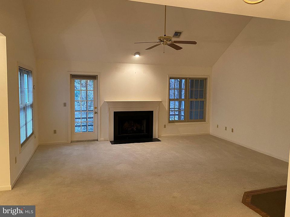 1st image of 511 Roslaire Dr