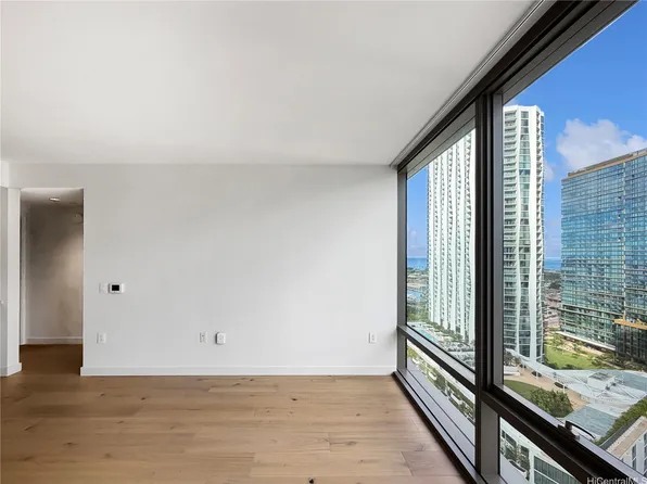 1001 Queen St #2005, Honolulu, HI 96814