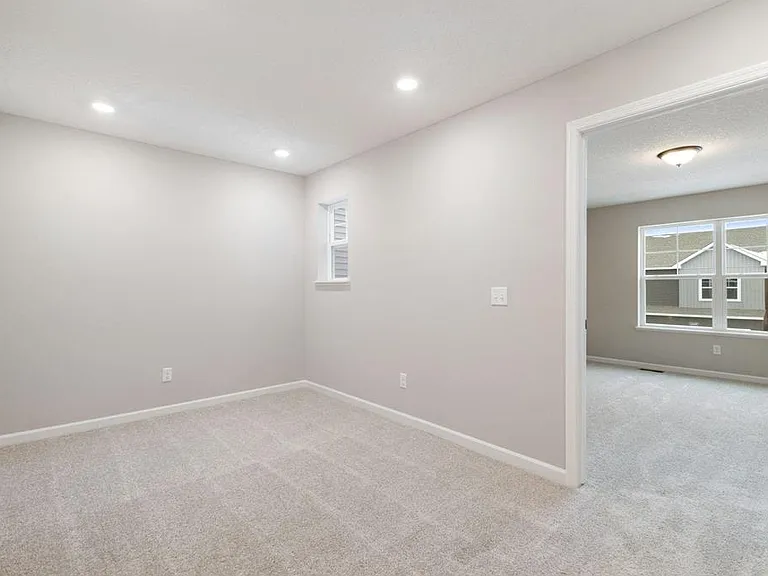 13640 Busch Ln — Photo 11
