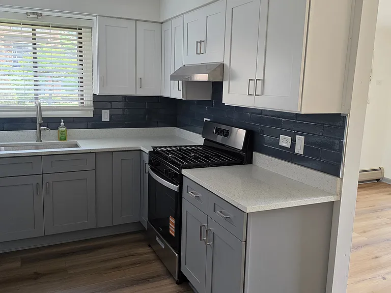 15709 Terrace Dr #1 — Photo 2