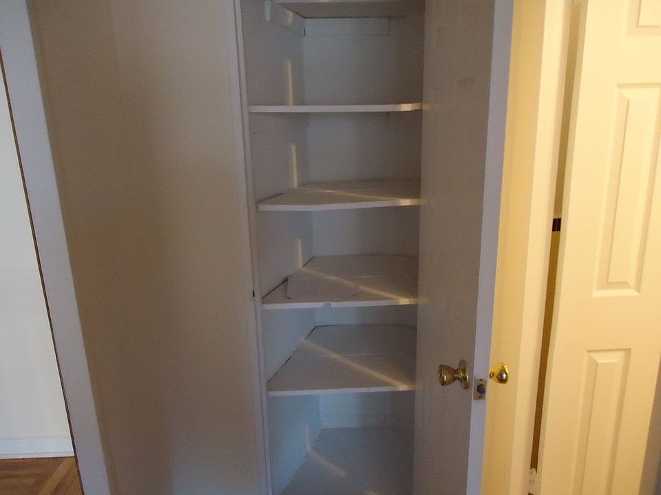 1st image of 9819 64th Ave APT 6C