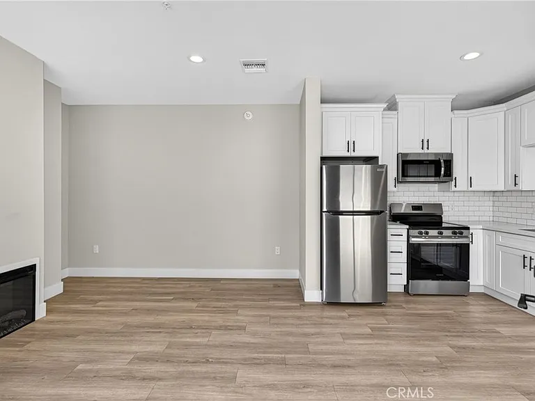8414 Burnet Ave — Photo 1