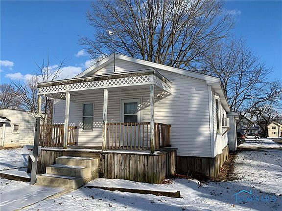 2nd image of 714 Cherry St