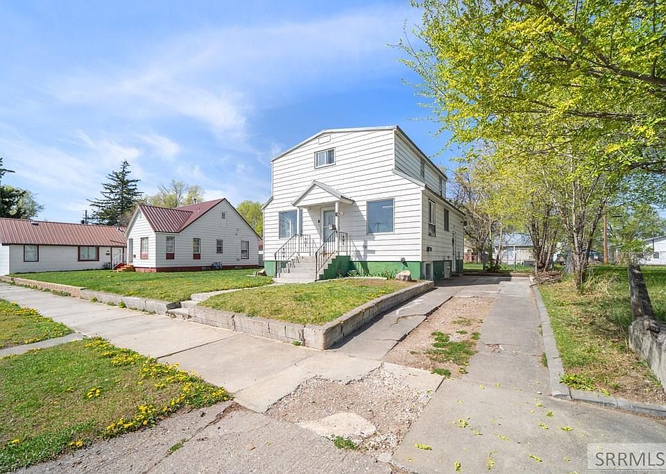 1st image of 915 Ada Ave