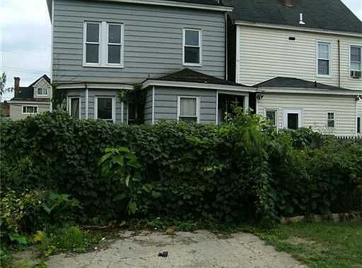 2nd image of 3026 Glen Mawr St
