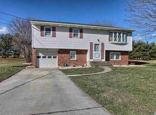6321 Forrest Dr, Mechanicsburg, PA 17050