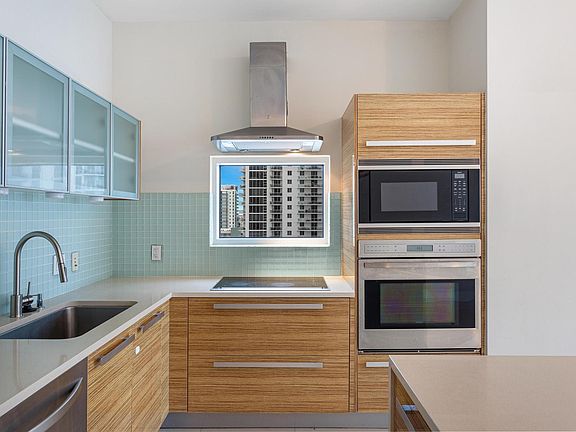 4th image of 2020 N Bayshore Dr #1101-1201