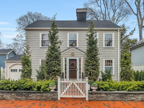 9 Kenway St, Cambridge, MA 02138