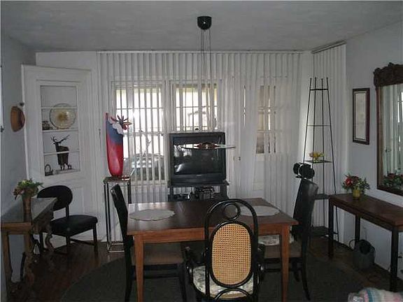 4th image of 71 South St
